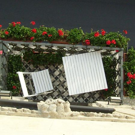 Peradays Hotel Istanbul Bagian luar foto