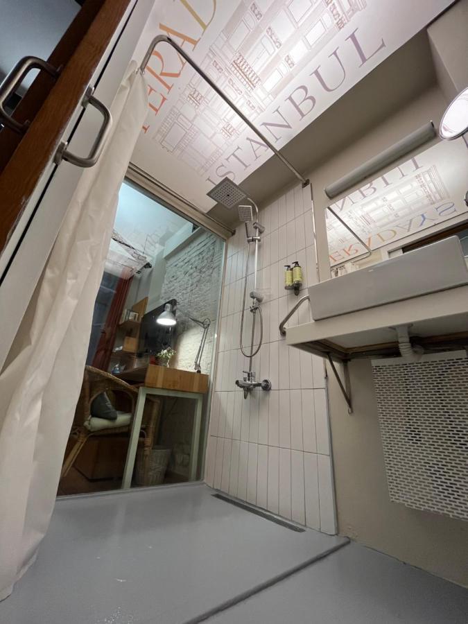 Peradays Hotel Istanbul Bagian luar foto