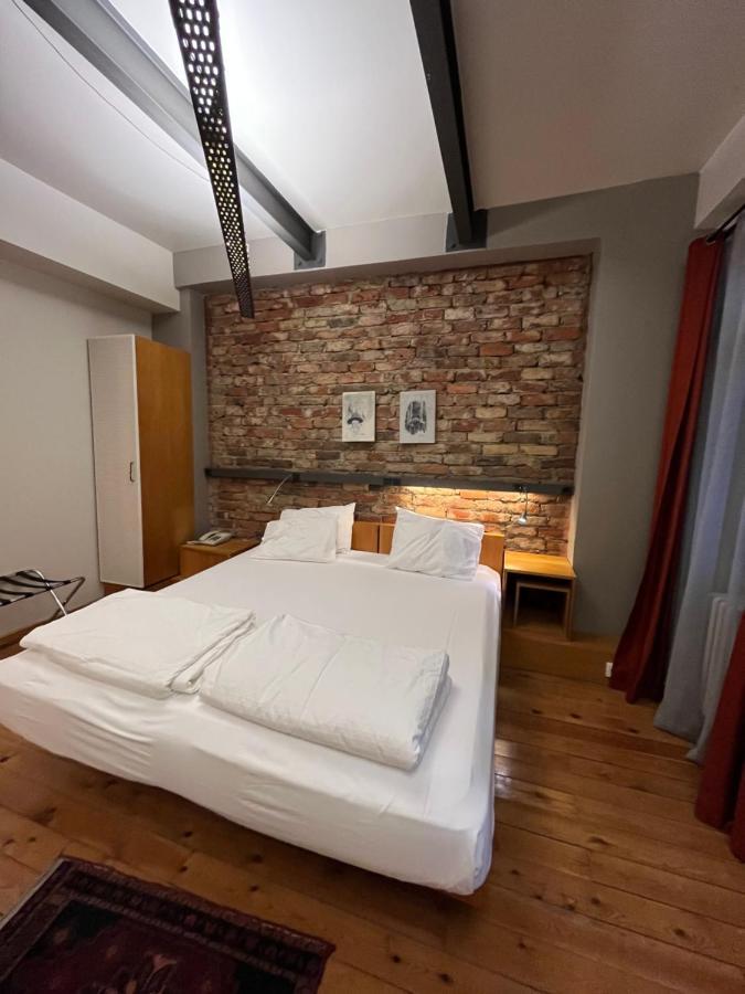 Peradays Hotel Istanbul Bagian luar foto