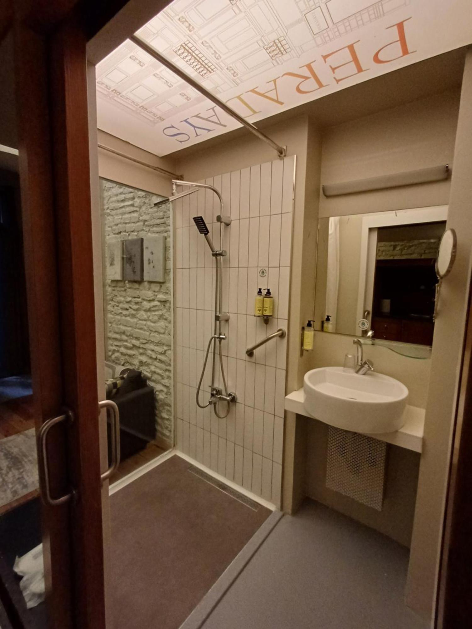 Peradays Hotel Istanbul Bagian luar foto