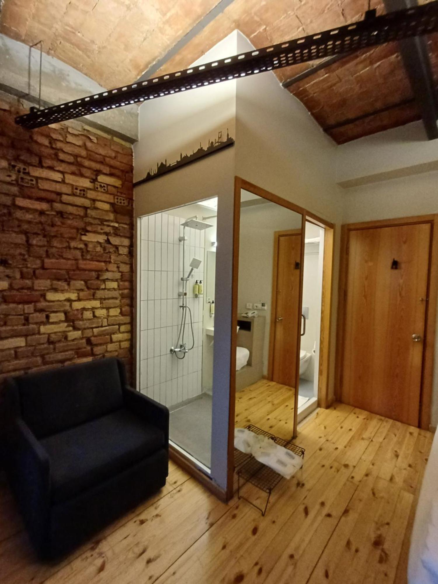Peradays Hotel Istanbul Bagian luar foto