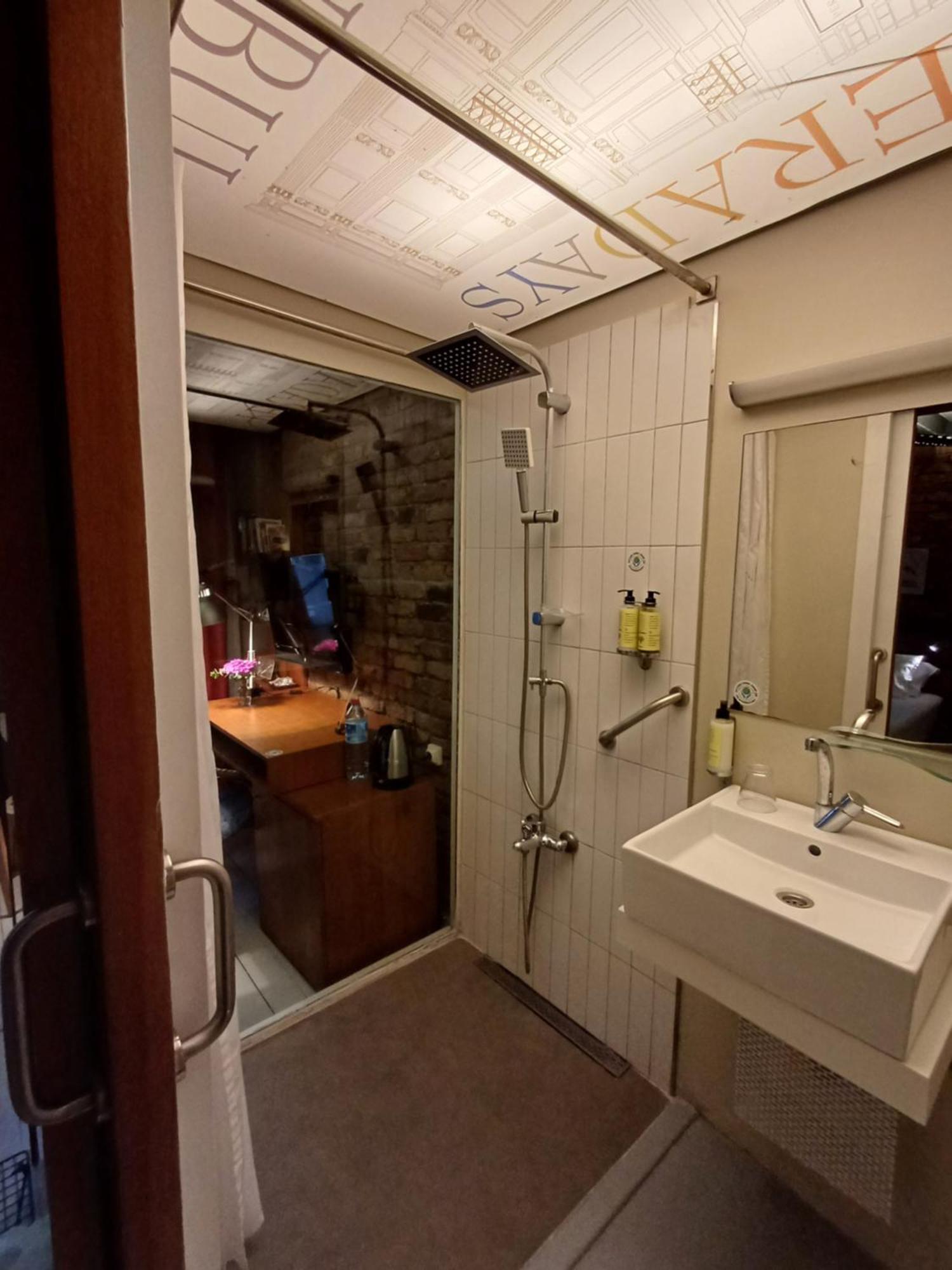 Peradays Hotel Istanbul Bagian luar foto