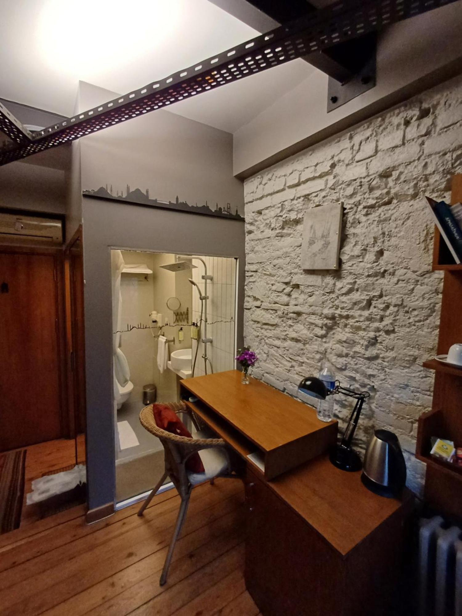 Peradays Hotel Istanbul Bagian luar foto