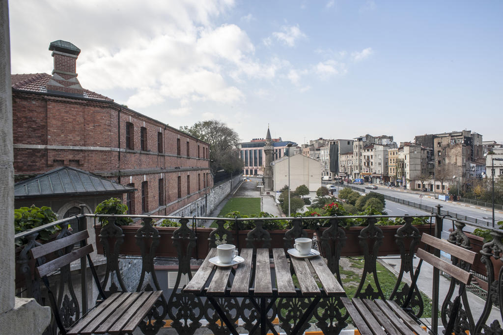 Peradays Hotel Istanbul Bagian luar foto