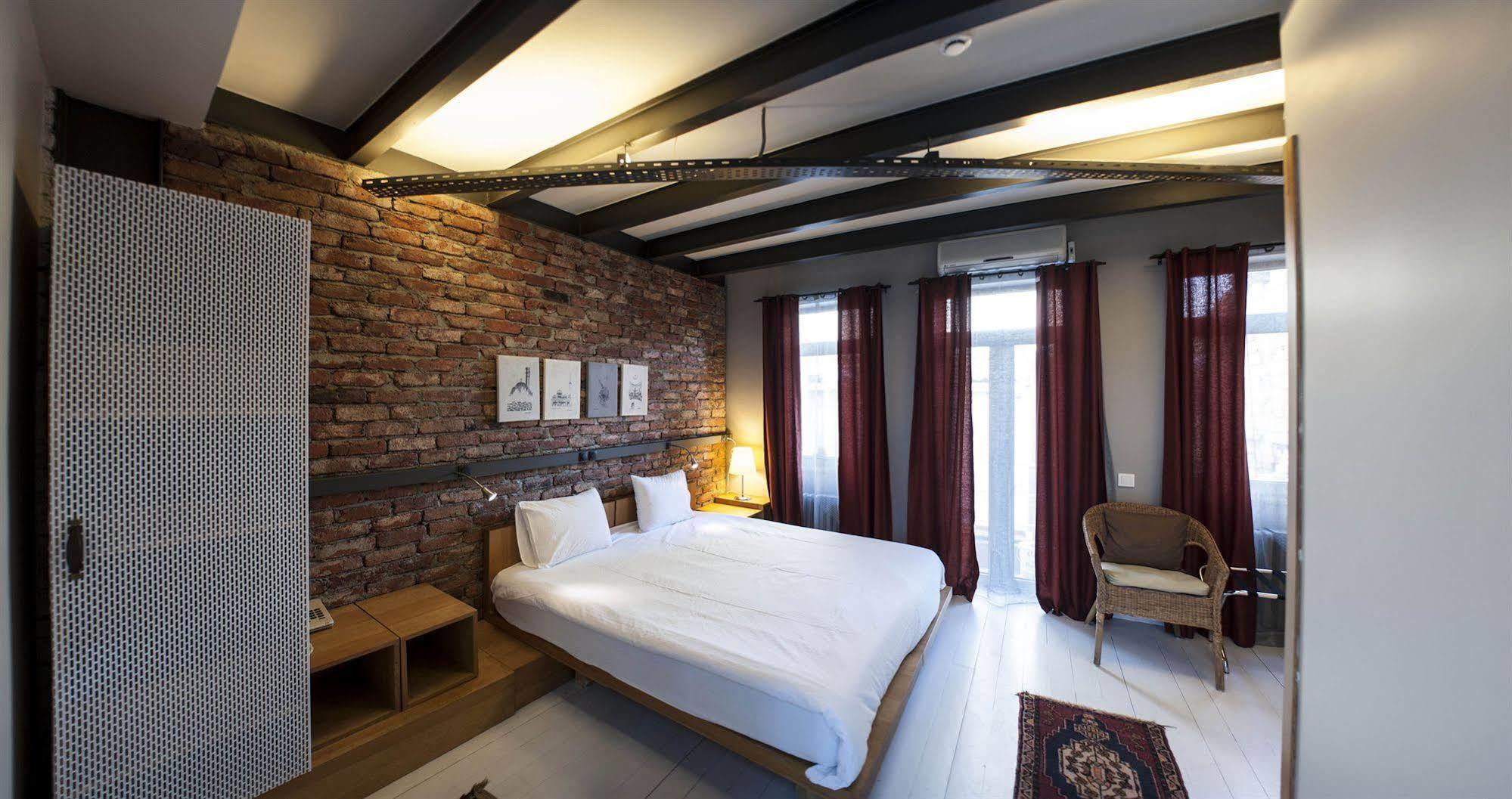 Peradays Hotel Istanbul Bagian luar foto